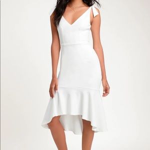 Lulu’s NWT Want You To Want Me White Trumpet Hem Midi Dress - sold out online!